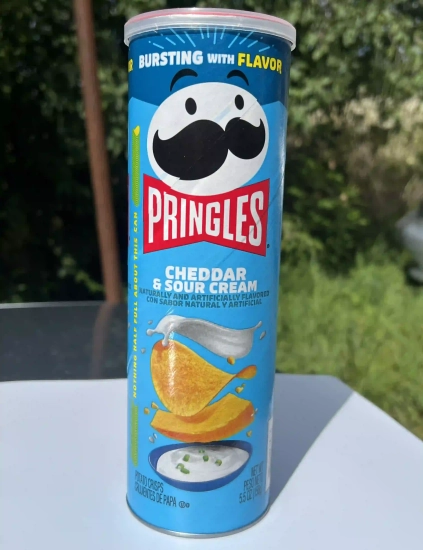 Чіпси Pringles USA Cheddar & Sour Cream 158g.