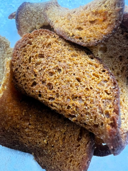 Грінки телятина та аджика 100g. 
