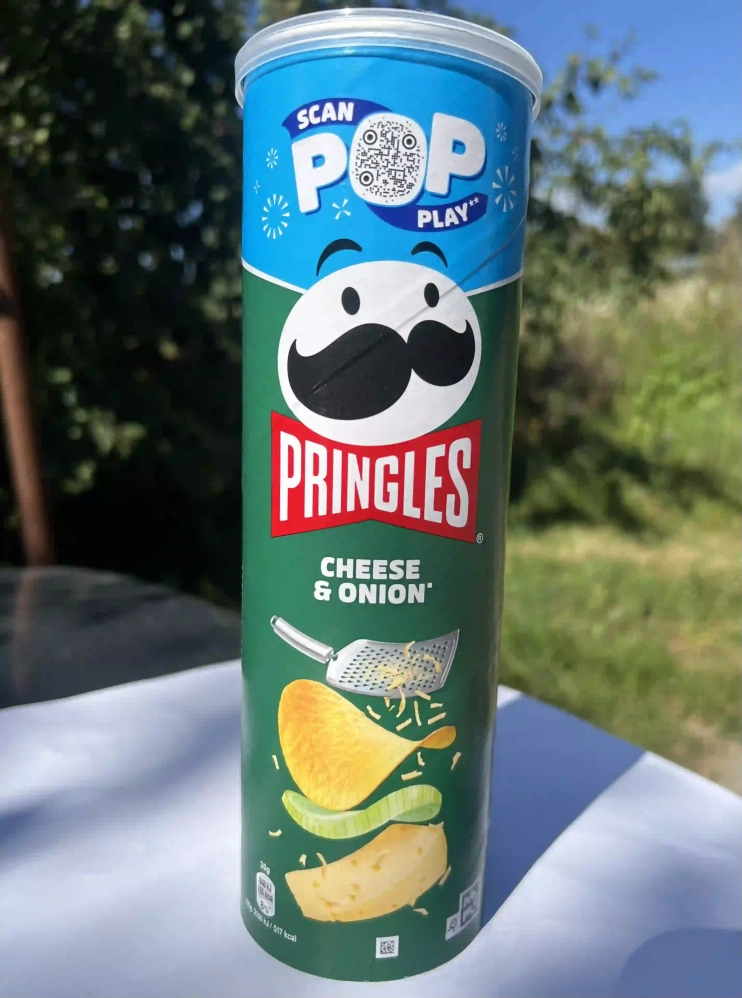 Чіпси Pringles Cheese & Onion 165г. 